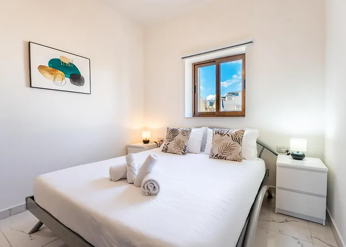 Scenic View 2br Flat In St Julian's Bay By Arco Collection Appartamento *