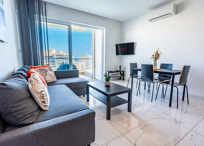 Scenic View 2br Flat In St Julian's Bay By Arco Collection 아파트 Saint Julian's