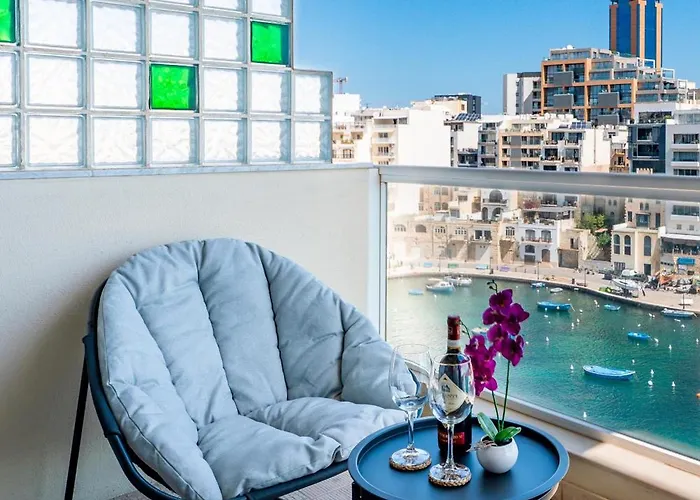 Scenic View 2br Flat In St Julian's Bay By Arco Collection 아파트