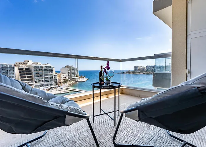 Scenic View 2br Flat In St Julian's Bay By Arco Collection Appartamento