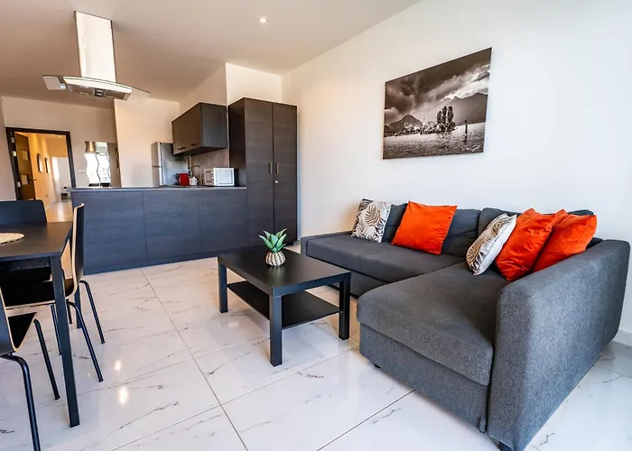 아파트 Scenic View 2br Flat In St Julian's Bay By Arco Collection *